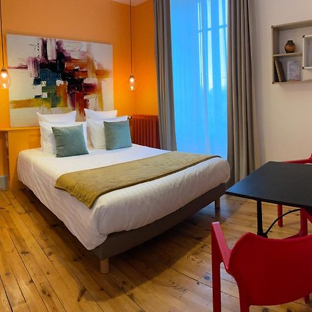 Mas Terre Chambres D'Hotes Lezoux Eksteriør billede
